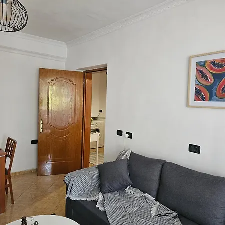 아파트 N'shpi 티라나